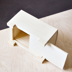 Spardose aus Holz, Geld Dose Sparbüchse mit Füße 12,5 x 9 cm Kinder Reisekasse
