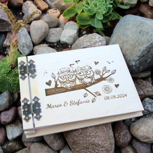 Dickes Holzalbum mit weißen Kartonseiten, Gästebuch Hochzeit