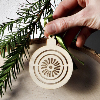 runde Holz Weihnachtskugel 6,5 x 8 cm Weihnachtsbaumkugel