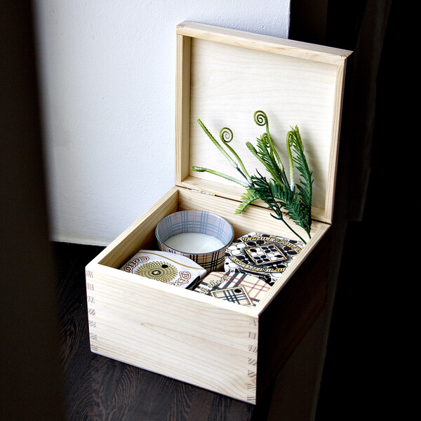 Holzbox quadratisch mit Deckel 20 x 20 x 13 cm