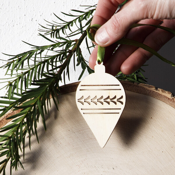 Holz Zapfen 5er Set 4,5 x 8 cm Weihnachtsbaumanhänger