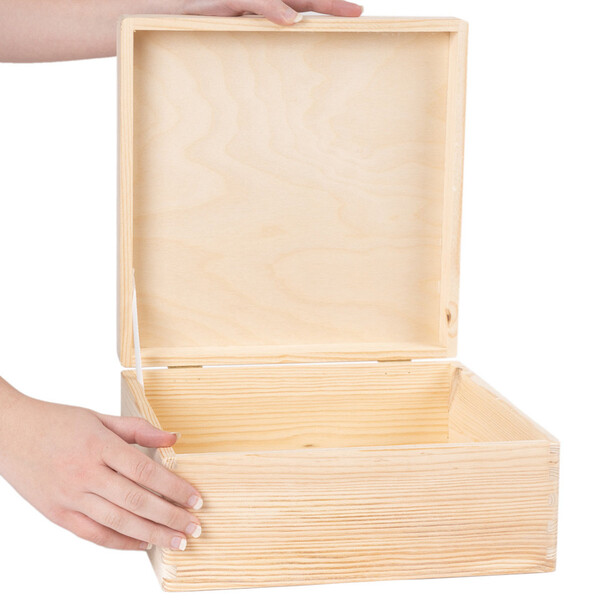 quadratische 9,5 Liter Kiste mit Deckel 30 x 30 x 13 cm