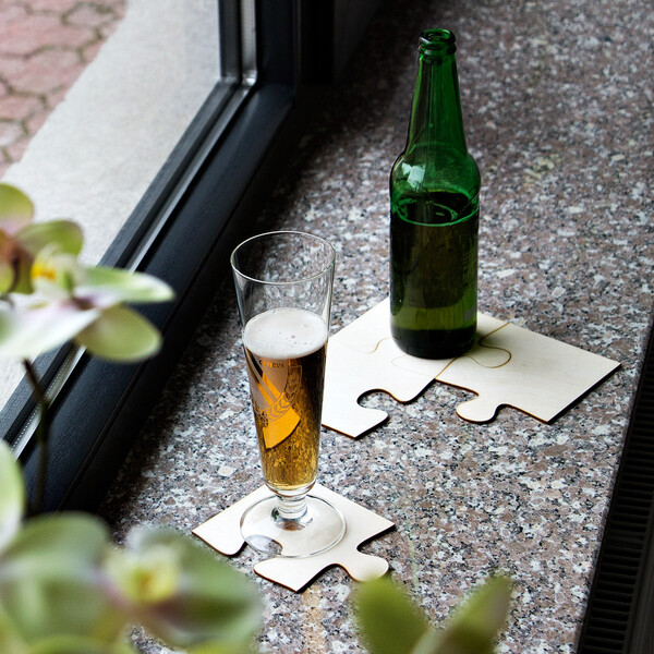 Holz Bierdeckel als Puzzle