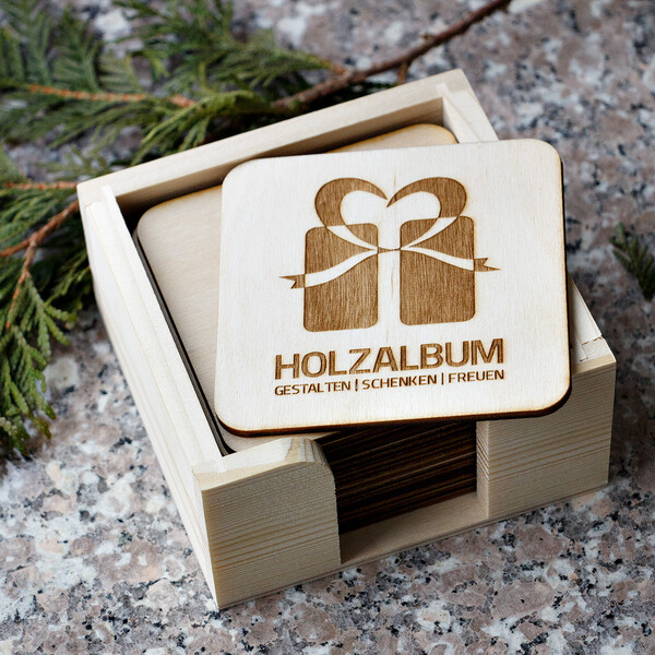 Bierdeckelhalter aus Holz mit 15 Holz-Bieruntersetzer