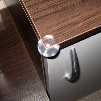 Transparenter, preiswerter Kantenschutz für Möbel 4 Stück