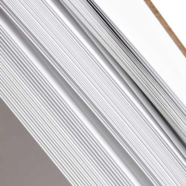 graviertes 150 weiße Seiten Holzbuch in XXL