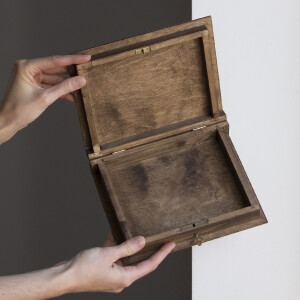 braune Holz Bilderkiste 0,7 Liter Schlüssel 21 x 17 x 4,5 cm