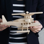 Hubschrauber aus Holz, Holzspielzeug, 29 × 20 × 13 cm