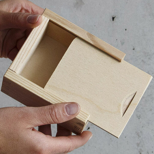 Holzbox 0,2 Liter mit Schiebedeckel 10,5 x 9,5 cm