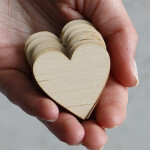 DIY Herz aus Holz 4 x 4 cm, Holzherz zum dekorieren