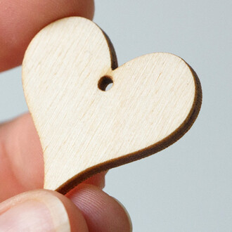 Herzen mit Fdelloch 3 x 3 cm, Holz-Herz