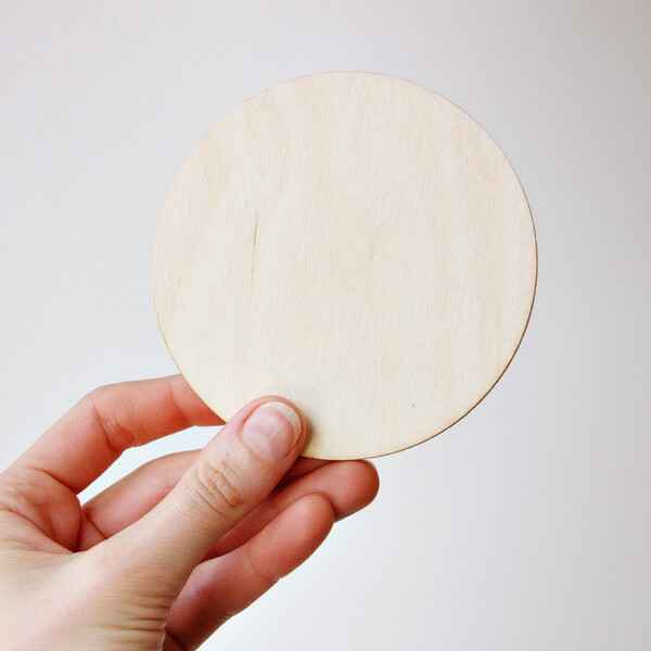 Holzuntersetzer  10 cm runde Holzscheibe