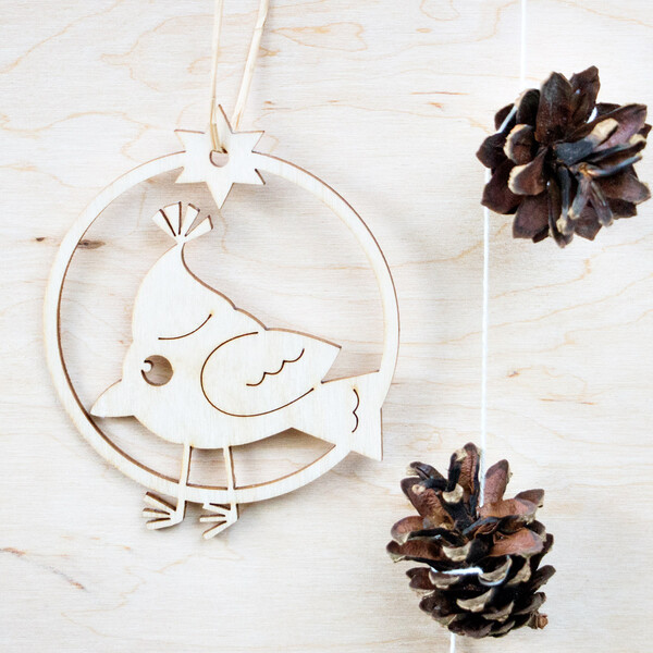 Vogel mit Mtze 9 x 8 cm Weihnachtsbaumschmuck