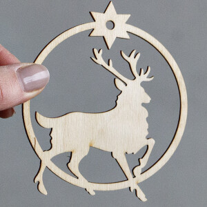 Christbaumschmuck mit Rentier 9 x 8 cm