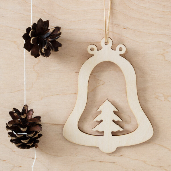 Glocke mit Weihnachtsbaum 11 x 9 cm