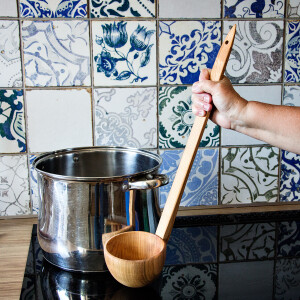 Schöpfkelle 500 ml aus Kirsch Holz Schöpflöffel Ø 110 mm, Schöpfer mit 50 cm Stiellänge