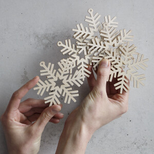 Schneeflocke aus Holz 8 x 8 cm Christbaumschmuck