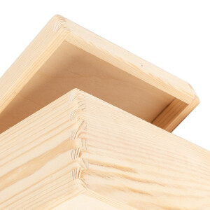 Quadratische Holzkiste mit Deckel, 20 × 20 × 13 cm